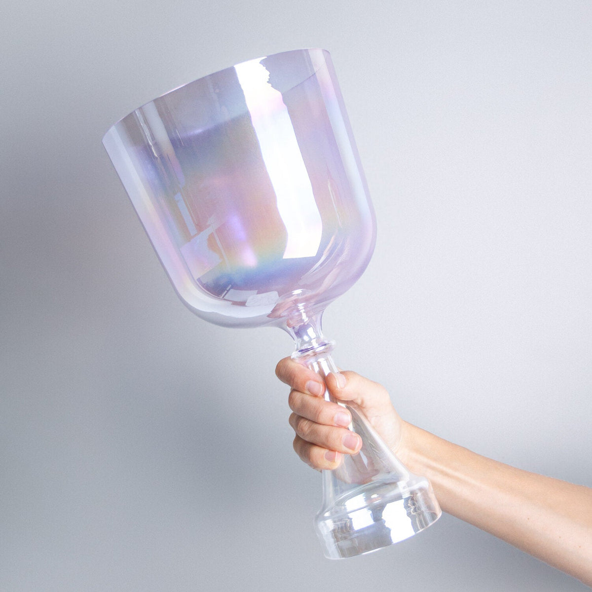 Kristallklangschale HUMMEL KRAFTTIER Kelch 432 Hz - 18 cm | AkashaBowls®