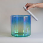 8,5” F-5 (3. Oktave) in 432&nbsp;Hz Kristallklangschale – Blau-Grün I Infinity Bowls®